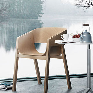 Holzdesign Stuhl